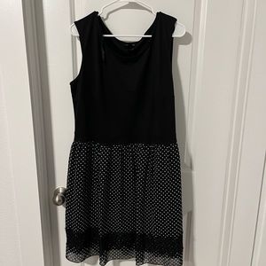 Enfocus black and polka dot dress with keyhole back. Size 20W